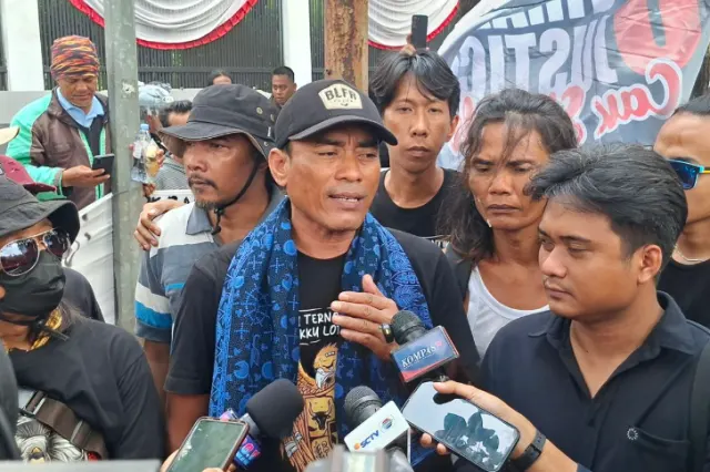 Massa Warga Pati Tetap Lanjutkan Aksi 27 Agustus di Jakarta — News