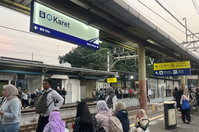 Stasiun Karet Ditutup Mulai Hari Ini, Penumpang Diminta Naik dari BNI City — News